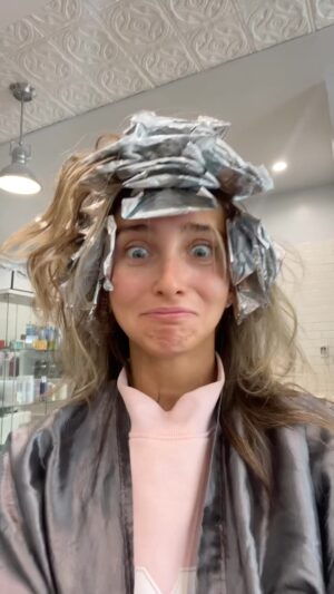 McKenzi Brooke Instagram - 5 hours later… 😍😱 I LOVE IT!! @ikonbh #hairtransformation #hair #hairextensions #hairstylist