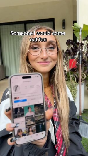 McKenzi Brooke Instagram - So silly 😂 Tag someone who needs Good Karma!!❤️ @drinkkarmawater @iamparisjoy @adenmessierr #karma #friends #relatable #react #crush