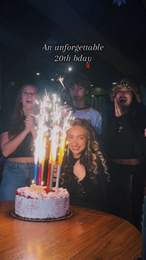 McKenzi Brooke Instagram - 20!!🎂 @daveandbusters @daveandbusters_northridge #birthday #20