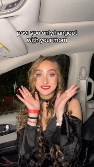 McKenzi Brooke Instagram - She’s my bestie for lifeeee lol 😂 @momzeeee #comedy #relatable #mom #mommyandme #momanddaughter #bestfriends