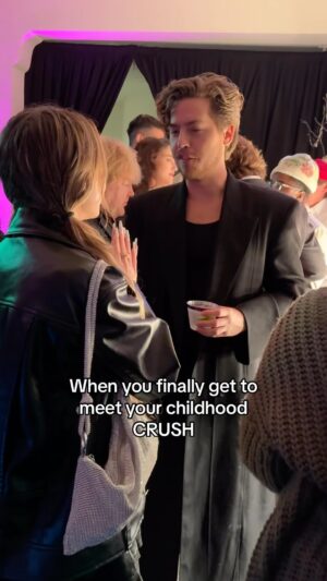 McKenzi Brooke Instagram - HE ASKED ME FOR MY NAME!!!😱😍 @colesprouse @lisafrankensteinfilm #colesprouse #lisafrankenstein #suitelifeofzackandcody #riverdale #idol #crush
