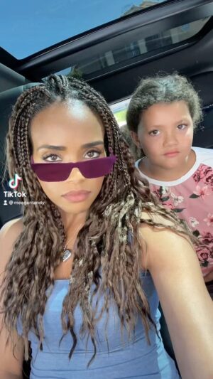 Meagan Tandy Instagram - When your brother asks you to babysit. #imthefavoriteauntie #thecoolaunt #thefunaunt #unofficialkids
