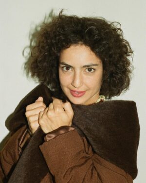 Medalion Rahimi Instagram - A LYNCHIAN WOMAN @yasminediba “Brown Velvet”