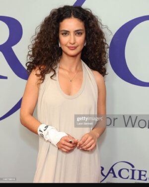 Medalion Rahimi Instagram - Feeling very lucky to be amongst such trailblazing women at last night’s 48th Annual Gracie Awards celebrating mavericks in the media @allwomeninmedia I had the honor of presenting two awards, one to @shimaoliaee who’s podcast ‘Pink Card’ shed light on women in Iran fighting for basic human rights. #womanlifefreedom armband by @hushi5 dress @maimoun_store @extreme.cashmere