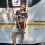 Medha Shankar Instagram - Have you met ESHWARI THAKUR?🥰 This mad and adorable human is here with her crazy Thakur Parivaar to make your weekend brighter. Watch #dilbekaraar #streamingnow on @disneyplushotstar ❤️ @disneyplushotstar @akshay0beroi @sahherbambba @anjalidineshanand @sukhmanisadana @medhashankar @padminikolhapure @rajbabbarmp @poonam_dhillon_ @Smruti.shinde4271 @Bobbyarora7078 @Sobo_films @sobofilmspvtltd @tarun_mansukhani @mettatalent @anuja.chauhan suhelseth @imchandrachursingh @habib_apri