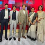 Medha Shankar Instagram - The real and reel life Manoj Kumar Sharma and Shraddha Joshi. @vikrantmassey & @medhashankr in the @indiatoday Mediaplex for a conversation on Vidhu Vinod Chopra’s new film #12thFail which has been getting rave reviews. Catch them tonight at 8:30 pm and over the weekend on @indiatoday