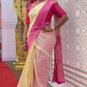 Meera Vasudevan Instagram - Bold &  Beautiful Meera Vasudevan draped in Rossanns style 😍
She was spotted extremely gorgeous on screen as Sumithra in Kudumbavilaku @asianet 🤩

Thank you sooo much dear....💟

#saree #weddingwear #sareelove #sareecollection 
#asianet #kudumbavilakku #sumithra #meeravasudevan #serial #malayalam