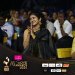 Meetha Raghunath Instagram – Meetha Raghunath in a black silk saree, paired with a bright yellow blouse was the epitome of simplicity and grace. She looked radiant and elegant, charming everyone with her colossal smile at the JFW Movie Awards 2024. 

Title sponsor- @twinbirdsonline
Powered by – @vcare.clinics @josalukkas
Perfect partner- @prithviindia 
Colour partner – @indicus.in
Co-presented by – @chik_india
Associate sponsors – @sparrow.tiles @cookr.india @finessemattressofficial

#jfw #jfwmovieawards2024 #jfwawards #jfwmovieawards #jfwawards2024 #meetharaghunath #goodnight #tamilactress #tamilcinema