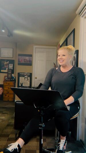 Megan Hilty Instagram - rehearsals for my San Diego concert with the @sandiegosymphony are underway! let me know if you’re coming ⚡️
🎹: @michaelorland