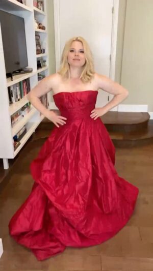 Megan Hilty Instagram - Trying on all my gowns because LIVE SHOWS ARE BACK BABY! ✨ See ya in San Diego on 8/7 and in North Carolina on 7/17!