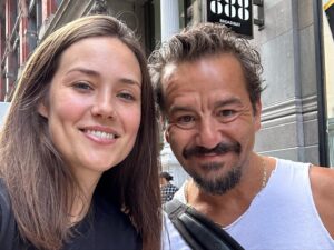 Megan Boone Instagram - This is what it’s all about. Thanks for how much I love seeing you all on and off screen. #michaelaronov @fionadourif @hishamtawfiq @michaelcerveris @daphnerubinvega @clintonbphotography @lukashassel @lookihere @t.cooper.4 @ddlovejoy @max.casella @david_e_harrison #theblacklist actors picket for residual payments from streaming. #sagaftra #unionstrong @sagaftra