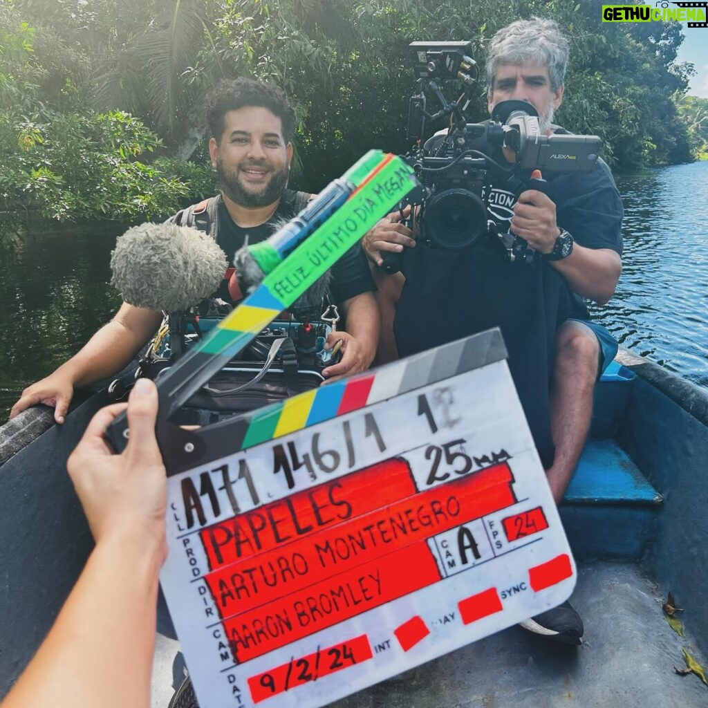 Megan Montaner Instagram - Fin de la película “PAPELES” 🎬 💚 #panamá