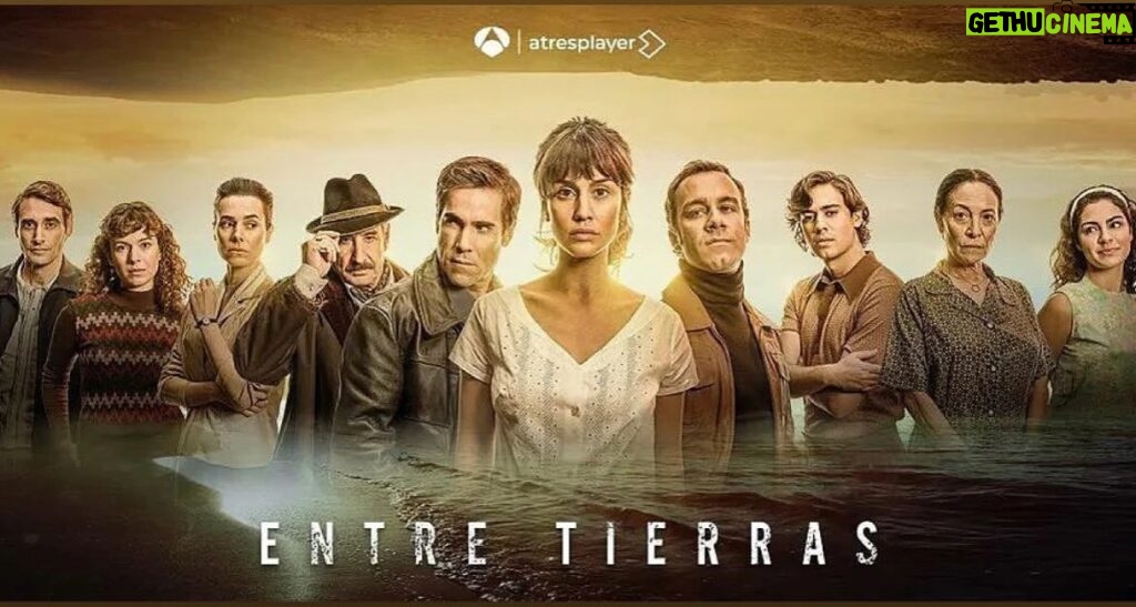 Megan Montaner Instagram - Está noche a las 22:45h estreno de ENTRE TIERRAS en antena 3. Que lo disfruten!!!!!✨♥️🍇 #entretierras @atresmediacom @grupoboomerang