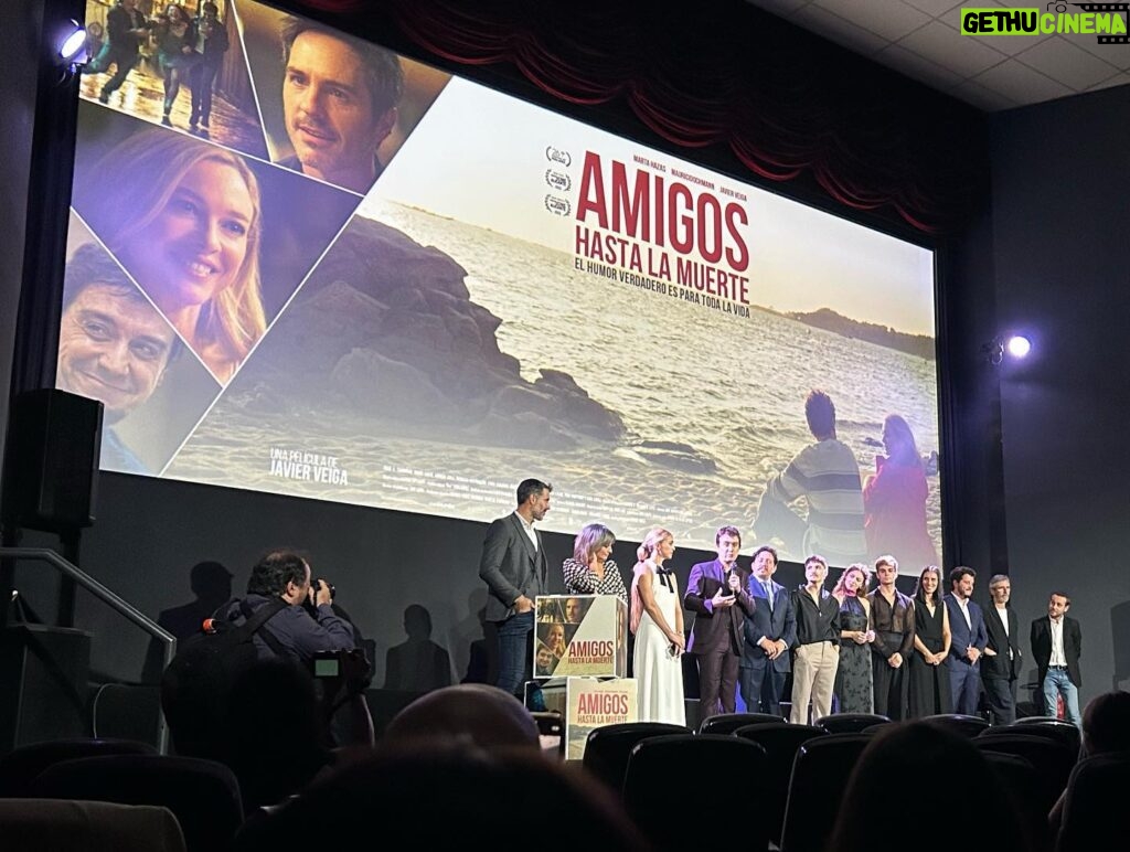 Megan Montaner Instagram - Orgullo de amigos!!👏#amigoshastalamuerte 🎉❤️ #todosalcine