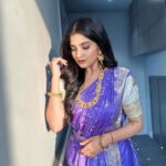 Megha Daw Instagram - 💜✨ Outfit: @sampurna_dey_100 🫶 Make up and hair: @makeup_artist_amit 🫶 #meghadaw #bijoyadashami #traditionalwear #durgapujo2023