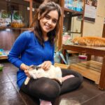 Megha Ray Instagram – It was a good day to have a good day 🌞🐈

From Cat Cafe to Scrumptious to Carter Road 💙

#cats #cats #coffee #food #andcats

P.S Frannie didn’t leave my lap until I really really had to wake him for a washroom break 😂🙈