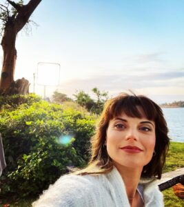 Meghan Ory Instagram - And That’s a wrap. Lots of HUGE exciting changes coming season 5 of the “C” shores. 😋 thank you to our incredible, out of this world crew who tackled season covid like champs. Grateful for you all. Hope everyone loves all the newness to come! I sure do!! @hallmarkchannel #chesapeeps #chesapeakeshores