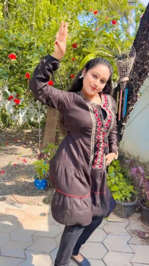 Meghna Vincent Instagram - Trending 🤩
Costume by @western_lady_