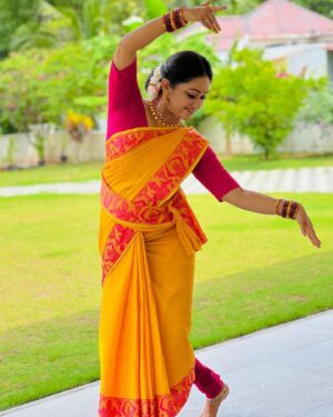 Meghna Vincent Instagram - My first love ❤️ “DANCE”
📸 by @akshaya.raghavan