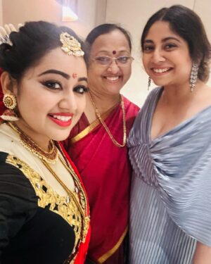 Meghna Vincent Instagram - Event at Lulu convention Centre …
“There are short cut to happiness and dancing is one of them …”💃🏻💃🏻💃🏻