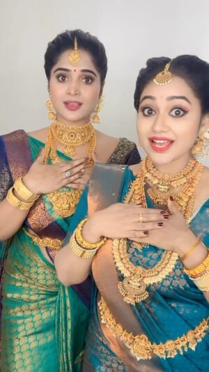 Meghna Vincent Instagram - Behind screen fun 
#location #fun #wedding