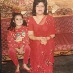Meher Vij Instagram - Love you mummy miss you 😘 #Mrspremlatasahdev ❤️😘😘😘
