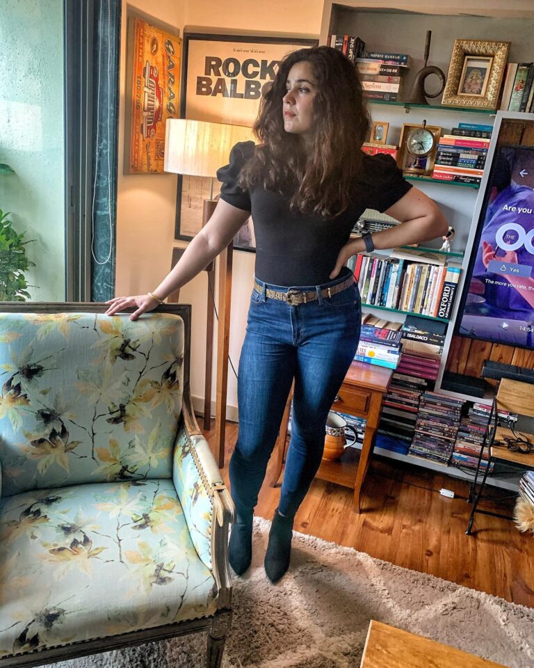 Meher Vij Instagram - I say if I am beautiful. I say if I’m strong. you will not determine my story I will. #ｔｏｄａｙｓｍｏｏｄ #kokodiaries ❤️❤️❤️❤️🍻🍻🍻🍻