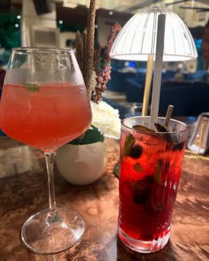 Mehtab Mirza Instagram - My new favourite place to be ✨ 

Thank you @lamar.barandkitchen and @alistclub for hosting me .  #aboutlastnight 

.
.
.
#fyp #foryourpage #explore #explorepage