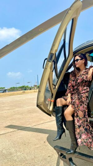 Mehtab Mirza Instagram - I did what I did ❤️✨✨🛫

.
.
.
.
.
@jacquelienefernandez 
.
.
.
.
.
.#trendingreels #trending#explore #explorepage #fyp #foryourpage #yimmyyimmy #jacquelinefernandez