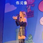 Mei Ho Instagram - #你沒懂 詞曲：何美、林均泓、魏祺修 我把真心上了鎖 不會再讓誰牽動 空氣中只剩回憶流動 我盡力讓眼淚別小題大做 在你離開的時候沒挽留 誰也沒回頭 愛～呀 我眼中的脆弱不讓你看透 在我想念的時候 你溫柔卻只是問候 愛～呀 重複你的承諾快要失控 但這些話你沒懂 在你離開的時候沒挽留 誰也沒回頭 愛～呀 我眼中的脆弱不讓你看透 想起你曾說過的溫柔我不能回頭 愛～呀 心變得好空快要失控 但這些話你沒懂 #答應你們會放長一點的片段 #不能欠過年 #有人感受得到不懂和沒懂的差別嗎