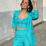Melânia Gomes Instagram - E siga... 🎶🥳 Beijinhos e boa semana para TODOS! Look @temperatura.oficial @temperatura_anasousa_lisboa Makeup @anitoledomua Hair @ruankenndrewbeauty @_producoes_clandestinas @sicoficial @hitmanagement #melaniagomes #melwork