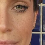 Mel Lisboa Instagram - Cara-metade. (Não é filtro, é maquiagem mesmo)