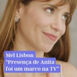 Mel Lisboa Instagram - A atriz @mellisboa é a convidada do ‘Maria vai com os Outros’ desta semana. Durante o bate-papo com @mariaaribeiro, Mel conta qual foi o impacto da série ‘Presença de Anita’, que ela protagonizou no começo dos anos 2000, e da fama que ganhou ainda muito jovem. ➡️ O episódio já está disponível no YouTube de Universa! 🎬 ‘Maria vai com os Outros’ é o programa de Universa apresentado por @mariaaribeiro. Tem episódio novo toda quinta-feira no youtube de Universa e no Canal UOL. #UOL #Universa_UOL #MariaVaiComOsOutros #MariaRibeiro #MelLisboa