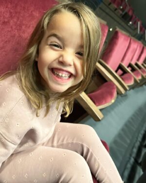 Melanie Paxson Instagram - Had the best girl’s trip with Winifred touring @cpa_arts in Nashville! ❤️👏✨ video of the trip coming soon! 

#melaniepaxson #actress #melly #disneyactress #family #cpaarts #girlstrip #nashville #disneyseries #mom #mother #cpa