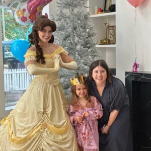 Melanie Paxson Instagram - Happy International Women’s Day to my little princess 👑 Winifred! I am so proud of the little girl you are & excited to see the woman you become! Keep being you! 🩷✨😊

#melaniepaxson #melly #winifred #womensday #thankful #family #daughter #woman #girl #internationalwomensday #proud #mother #mom #charleston