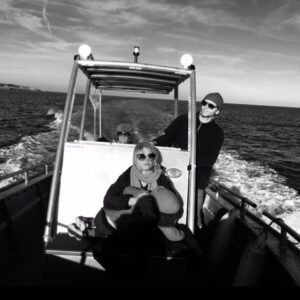 Mélanie Thierry Instagram - 🎧🎧Le train du soir sur toutes les plateformes,  le dernier ferry pour le Paradis , je le prends avec toi @raphaelharoche , Pour sûr . 🚃🚀⚓️Nouveau titre @raphaelharoche feat avec @pommeofficial #hautefidelité