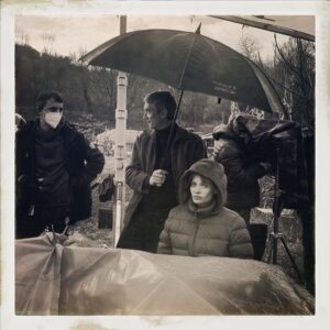 Mélanie Thierry Instagram - C est la fête à la grenouille , tournage sous la flotte , mais tournage quand même !  Et tournage heureux , Swann Arlaud est un gentleman.