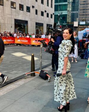 Melanie Zanetti Instagram - An early morning with the @todayshow talking @queensland, Australia and Bluey’s World! 🧡💙🧡💙

Styling @highheelprncess 
Hair @cameron.rains 
Makeup @robertsesnek 
Dress @alessandrarich 
Shoes @dolcegabbana