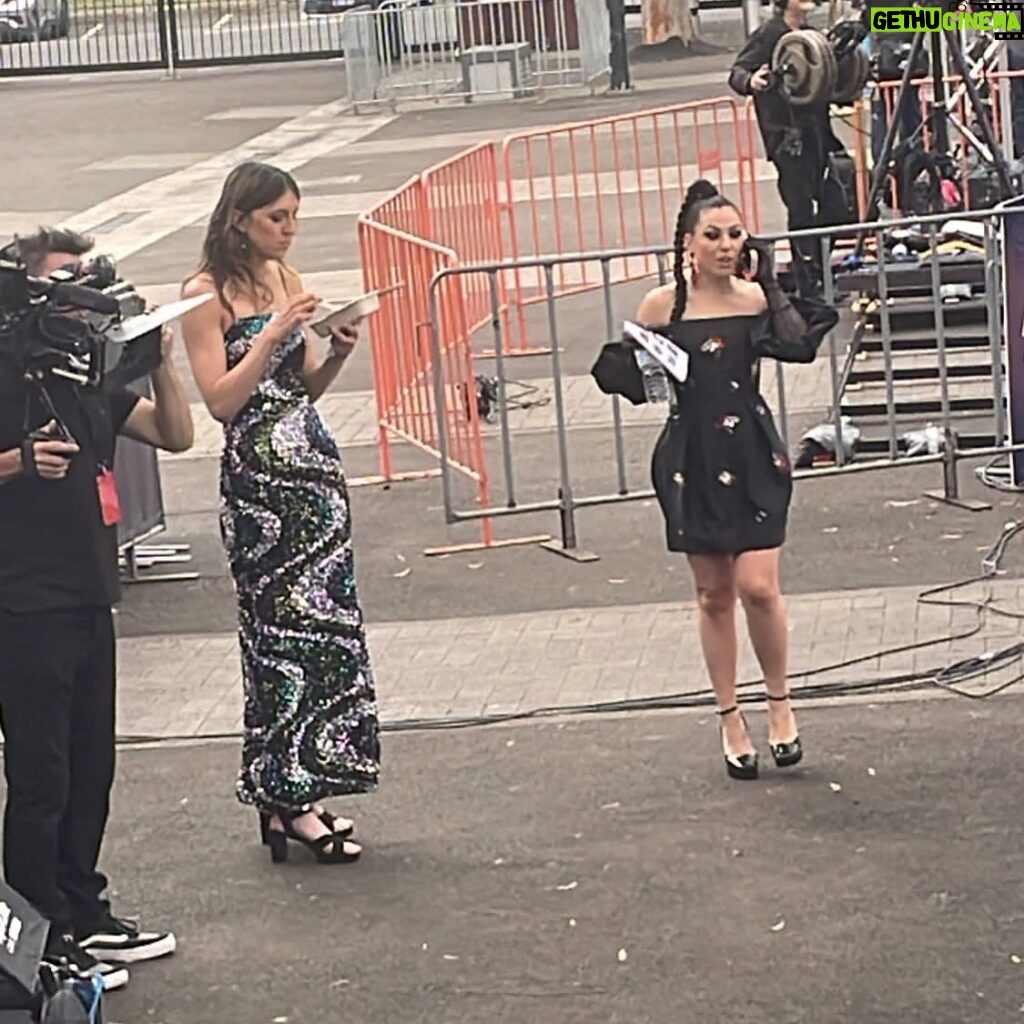 Melanie Bracewell Instagram - The most glamourous part of a red carpet is eating a salad in the carpark. ALSO GUYS TICKETS TO MY 2024 AUS/NZ TOUR ARE OFFICIALLY ON SALE. Get in quick! I’m doing one night only in some cities so they will be snapped up fast. Link is either in the comments or the bio, depending on what social media you’re reading this message on.