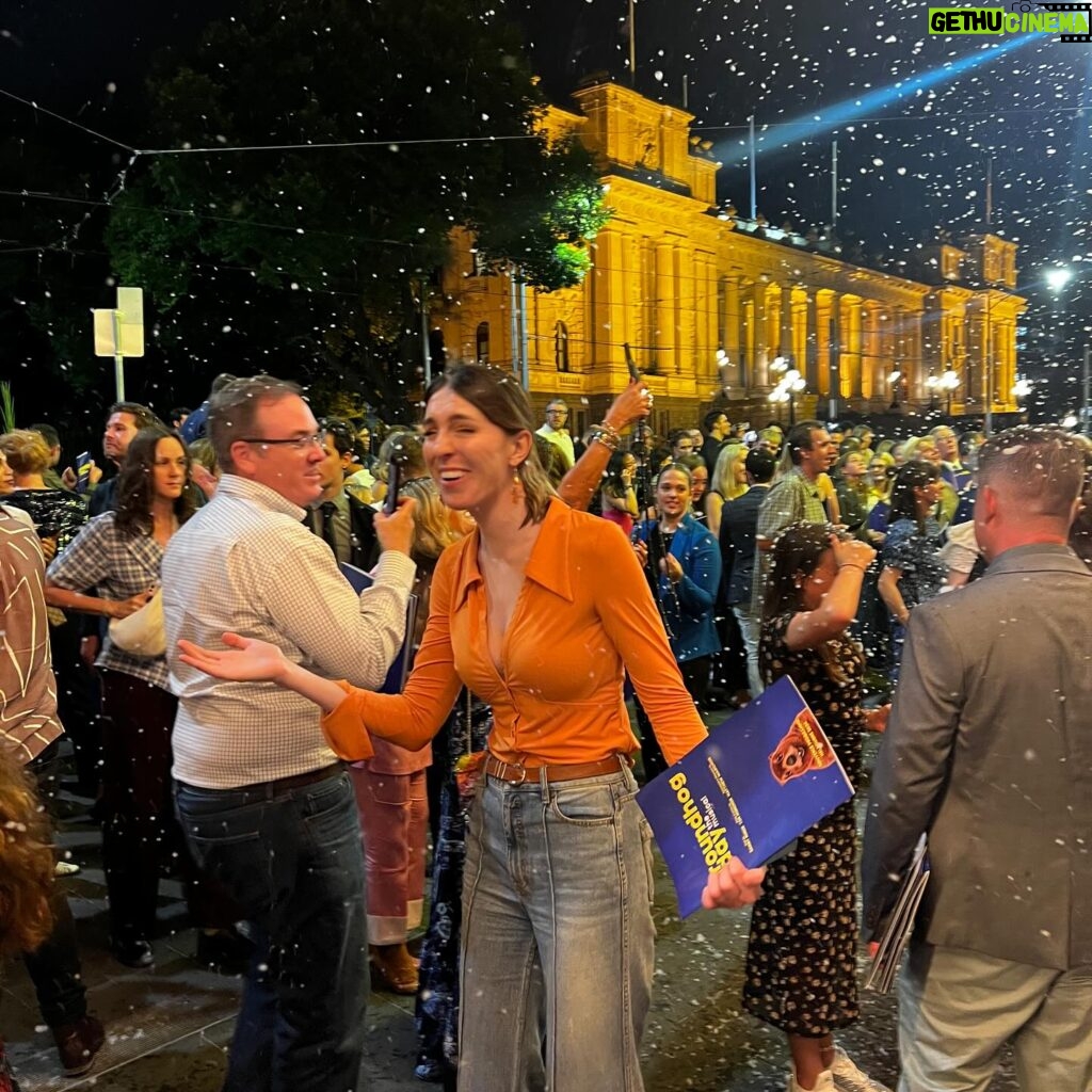 Melanie Bracewell Instagram - They had “snow” falling down after the Groundhog Day premiere in Melbourne last night. I tried to embrace it like the movies but my arms are too long so I just ended up smacking a stranger. P.S the show was excellent ya gotta see it