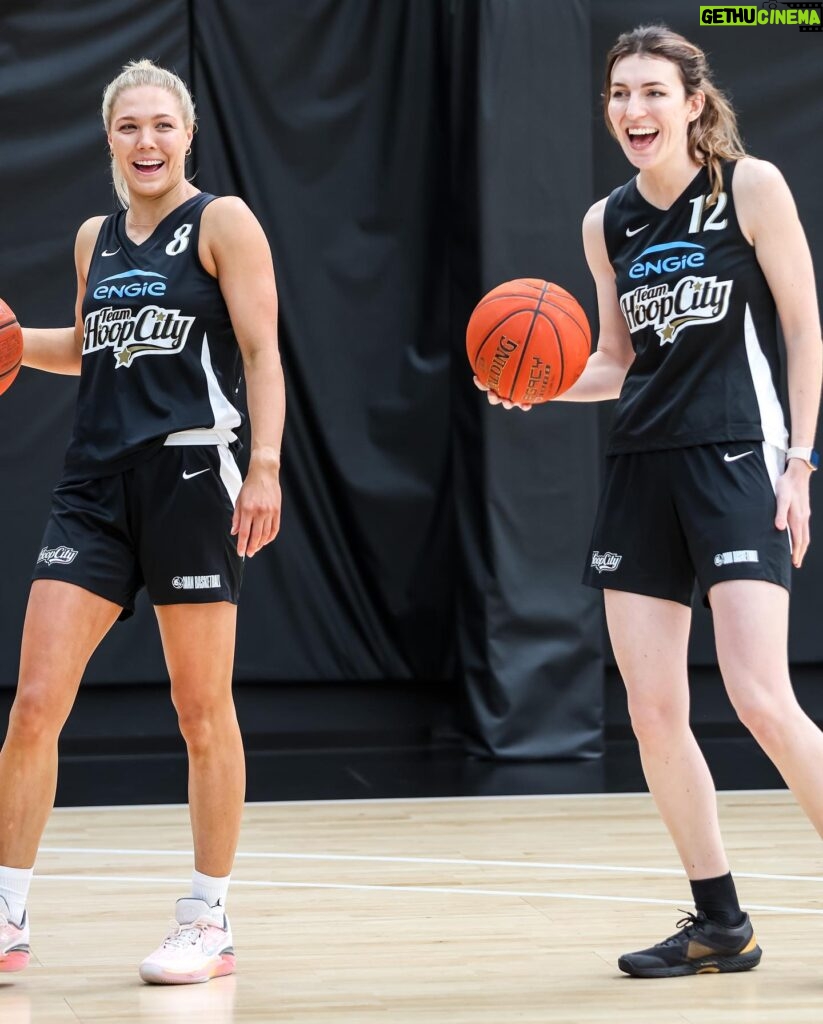 Melanie Bracewell Instagram - So much fun playing this lil celeb all stars game of bball to mark the start of the NBL season. Archie Thompson straight blocked a 5 year old child, it was wild. I mean @breakersnz RIDE OR DIE but thank you @melbunited for putting it on, excited to go to your opening match tomorrow night!