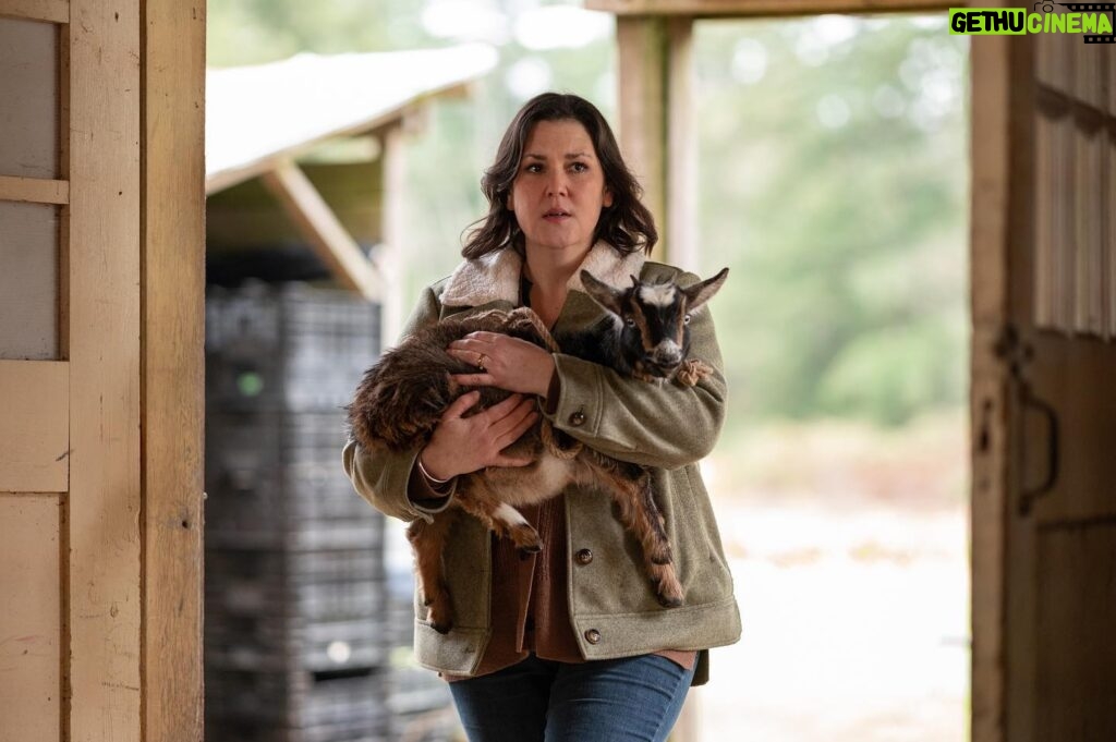 Melanie Lynskey Instagram - My thanks to Bruce (played by Lucille) and @simonekessell for holding space for me and being wonderful scene partners during a very emotional scene. It was also fun to get to walk through the woods with Bruce and @riccigrams. I love a Misty/Shauna moment! This episode was written by @richmonahan and @lizphang and directed by Anya Adams. I really love this one. 💖 @yellowjackets