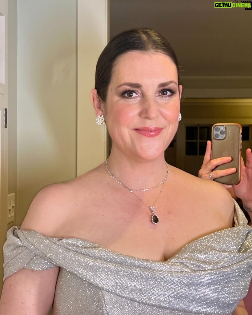 Melanie Lynskey Instagram - THANK YOU @radhikajones and @vanityfair for having us at the best party of the year. I have blisters running along the line of my toenails but it was worth it!! Thank you to my husband for being SO HANDSOME and a very fun date. Eternal thanks to the wonderful @csiriano for this stunning custom dress and to everyone who works with Christian for the time and expertise and fittings and beautiful tailoring. I’m so lucky. Impeccably styled by my dear dear friend @misha_rudolph_stylist wearing gorgeous @martinkatzjewels - my gosh they were stunning. Thank you Martin and @periellenb we love you so! @tylerellisofficial had the most perfect bag. Thank you @aimeecarpenter17 Thank you to my beloved @stephensollitto, the funniest and kindest man alive, for this beautiful makeup. Thank you to the talented and lovely @tedgibson for this perfect hair. You are an angel Ted and such a gentle and loving person. Thank you @nailsbyshige for saving my raggedy hands and doing my favourite tiny hearts and for bringing your sparkly sweet energy to my house. Thank you sweet @sophie.a.miller for a long long long day babysitting!! 💖 And thank you @VanityFair and @gettyentertainment for these red carpet pictures. #VFOscars #VanityFairOscarParty