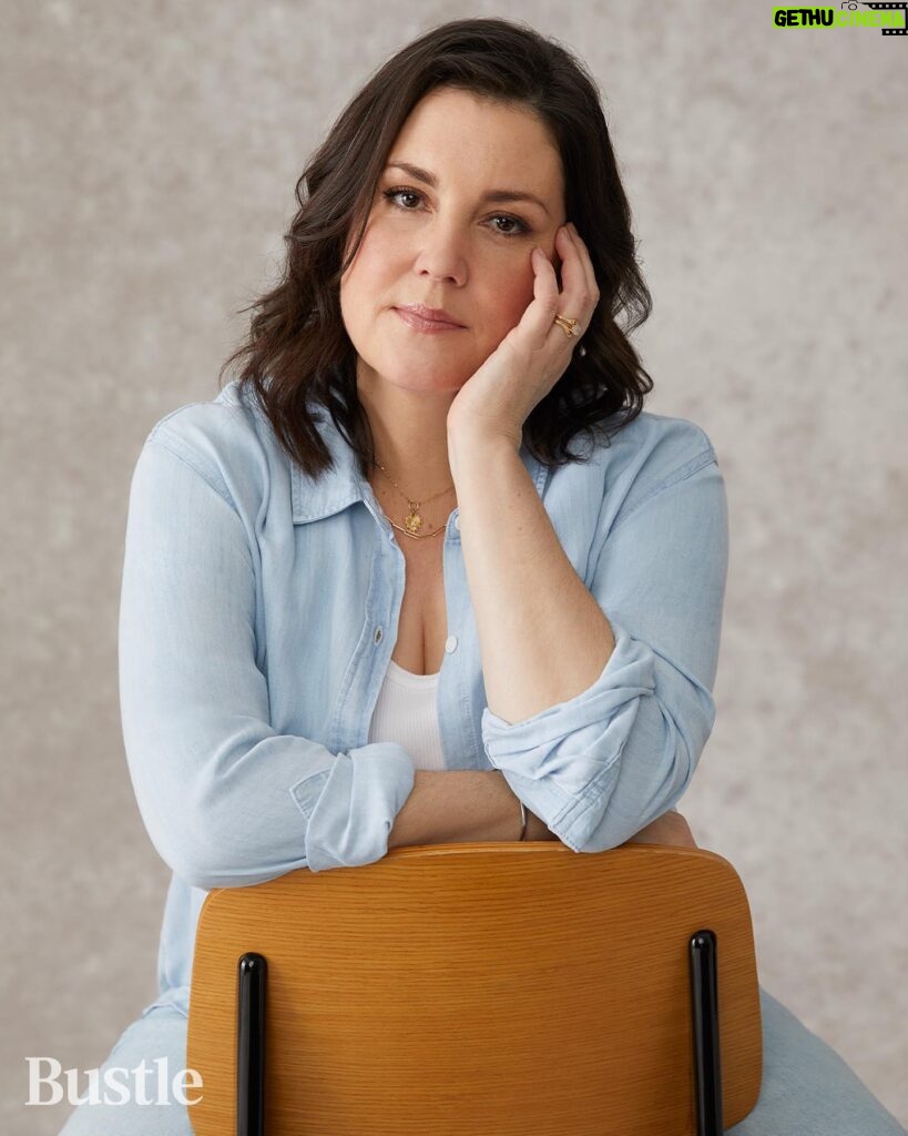 Melanie Lynskey Instagram - We did this piece for Bustle and got to talk to the wonderful @danaschwartzzz. This is the first time I have revealed the secrets of my seven perfumes. Styled by the lovely kind @jrodlacks. I’m wearing my own jewelry from @digbyandiona @foundrae and @melanieauldjewelry Thank you to everyone for their hard work on this day! I have such a hard time looking at pictures of myself. It’s never comfortable or easy for me. So the absolute joy I’m feeling in getting to post a publicity picture of myself with one of my favourite people?? I love this. You all know how I feel about @sophie__nelisse. I am in awe of her talent and in love with her personality. She’s so truly beautiful in every way and I’m so lucky to know her. Thank you @bustle and photographer @tawnibannister for capturing our special bond. Makeup: @stephensollitto Hair: @dickycollins #sophienélisseemmyseason 💕💕💕