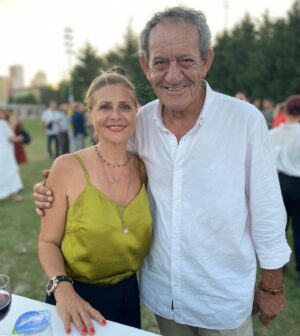 Melek Şahin Instagram - İzmirim💙 Ve güzel dostlarımla kaldığımız yerden devam🙌🌈🧿
#izmirgazetecilercemiyetikuruluşyuldönümü#şehitgazetecihasantahsingazetecilikyarışması #ödültöreni#izmir#gsf
@haluk_isik35 
@nalankolagasiimre 
@elvinisteermis
@seckin_medyatek 
@cihadtaysi