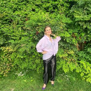 Melek Şahin Instagram - Kalbinizde bir yeşil ağaç bulundurun 💚🍃 

@phusuntopkan 
@banualkinci