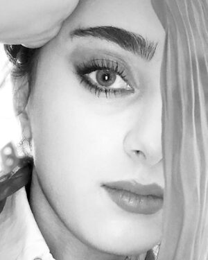Melika Shaban Instagram - روی خودت تمرکز کن نه دیگران