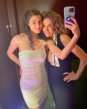 Melina Kanakaredes Instagram - Happy Champagne Birthday Zoe mou!!!! ♥️ i love you with all my heart!! So fun celebrating you tonight!! The trifecta of the year to come is limitless! Find joy and shine baby girl!!♥️🙌🏻💕💕💕