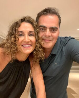 Melina Kanakaredes Instagram - Happy Valentine’s Day!! Same kids a few years in between - Για πάντα!❤️💜💕