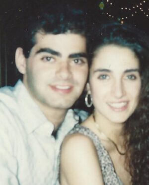 Melina Kanakaredes Instagram - Happy Valentine’s Day!! Same kids a few years in between - Για πάντα!❤️💜💕